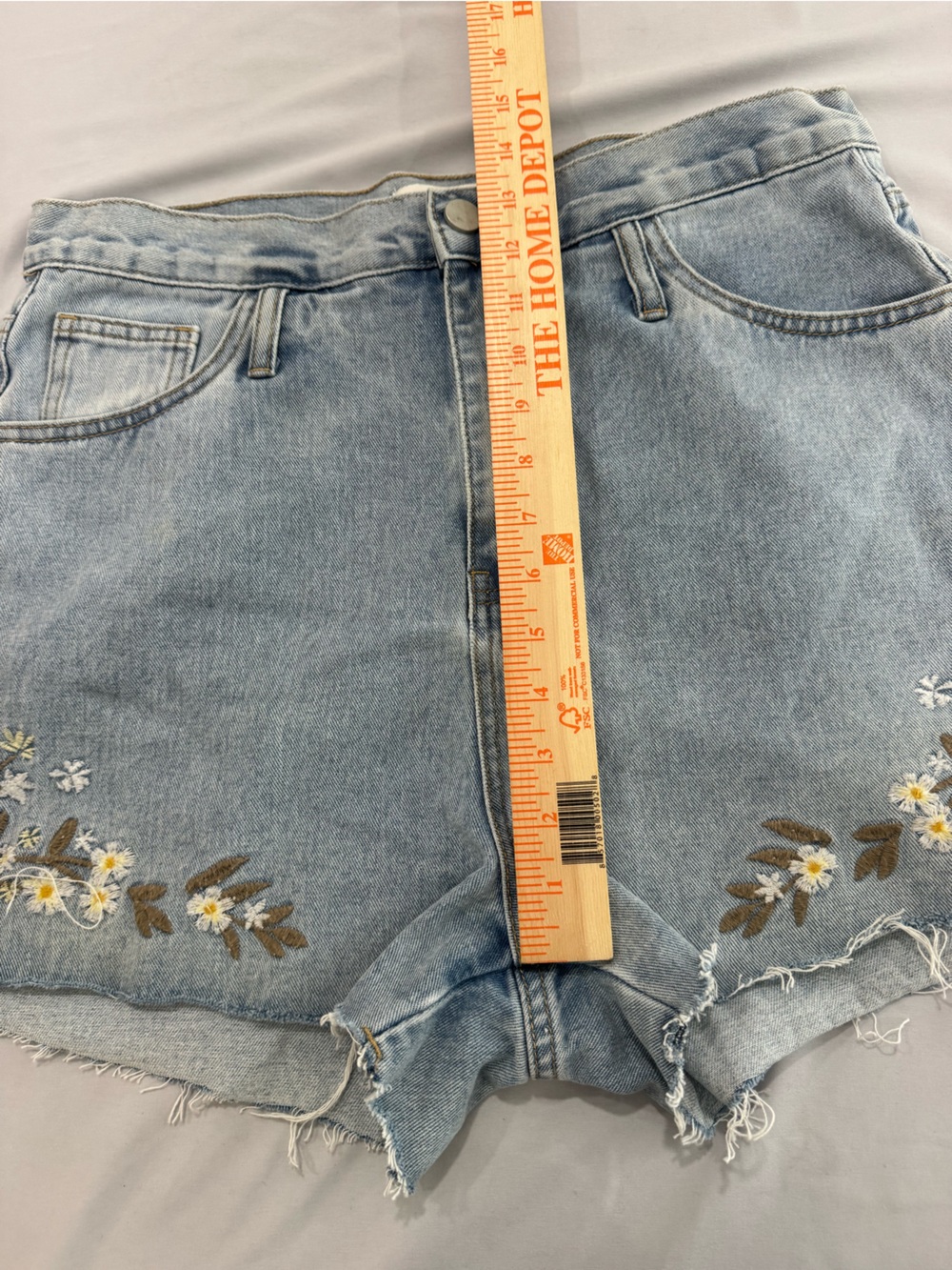 Driftwood Bailey Floral Embroidered Shorts size 29 - Picture 7 of 8